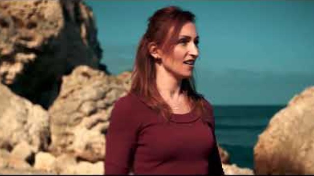 Sibel Üçal — Dünya Denen Bu Çölde